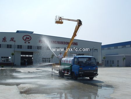 多功能消防車(帶灑水帶平臺)