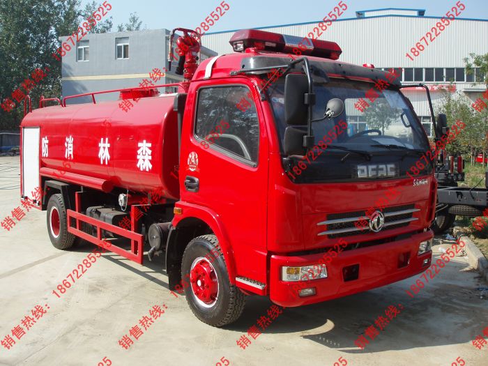 東風(fēng)多利卡消防灑水車