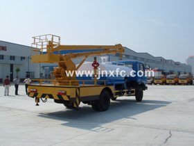 多功能消防車